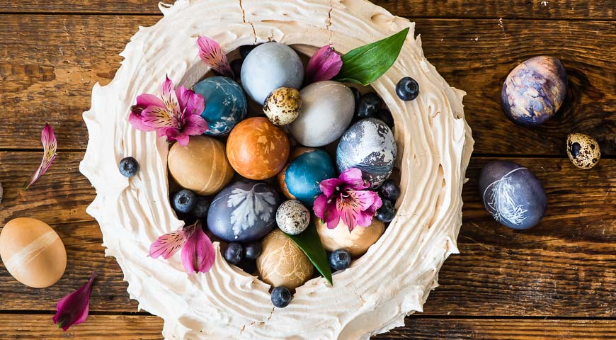На чистый четверг 21 апреля покрасьте с детьми яйца