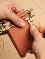 Крепеж второго ряда палочек