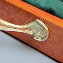 Покрытие лаком