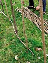 Строим плетень. Шаг 6