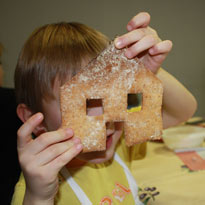 Торцевая сторона домика Торцевая сторона домика