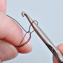 Простые плетеные подсвечники из проволоки. Шаг 2