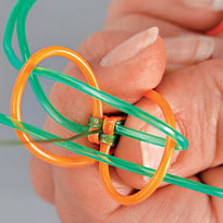 Плетение из трубочек: брелок-подвеска "Глазок". Шаг 2