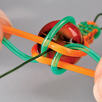 Плетение из трубочек: брелок-подвеска "Глазок". Шаг 3