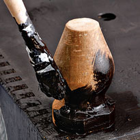 Лакирование прозрачным лаком