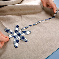 Занавеска с цветами для кухонного окна. Шаг 8