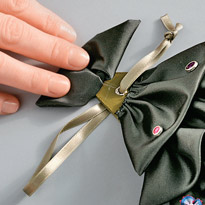 Декорирование елочки стразами Декорирование елочки стразами