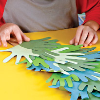 Приклеивание деталей Приклеивание деталей