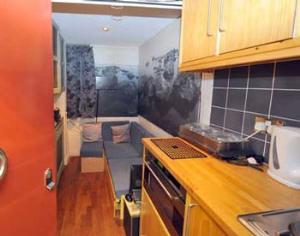 В Лондоне продается квартира размером с бильярдный стол