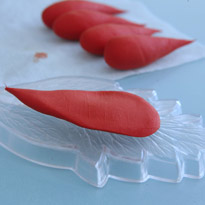 Гибискус из полимерной глины. Шаг 6