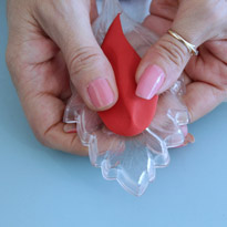 Гибискус из полимерной глины. Шаг 7