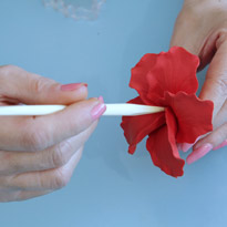 Гибискус из полимерной глины. Шаг 10