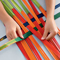 Плетеная салфетка из листьев. Шаг 3