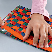 Плетеная салфетка из листьев. Шаг 7