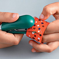 Кольца для салфеток из листьев ириса. Шаг 5