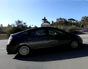 Google избавил автомобиль от водителя