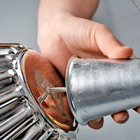 Светильник из формы для выпекания. Шаг 3