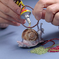 Новогоднее украшение: улитка из полимерной глины. Шаг 11