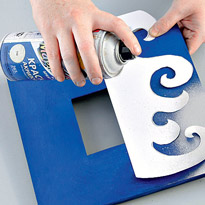 Зеркало с помпонами. Шаг 2