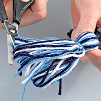 Зеркало с помпонами. Шаг 6