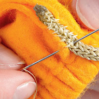 Кашпо для горшочков с зеленью на окне. Шаг 4