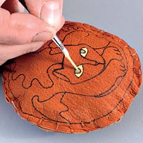 Брелок из кожи: кот. Шаг 4