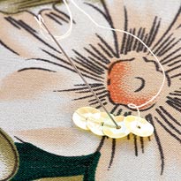 Панно с пайетками. Шаг 3