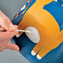 Роспись чайника акриловыми красками. Шаг 4