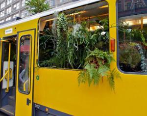 По Берлину ездит растительный трамвай