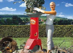 Все на пользу: измельчитель ветвей Oleo-Mac 