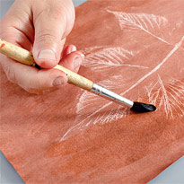 В каждом рисунке – листья. Шаг 3