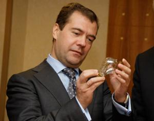 В продажу поступила медведевская лампочка