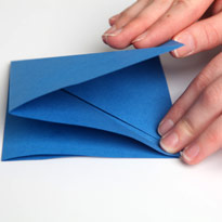 Синий дракончик из бумаги. Оригами. Шаг 3