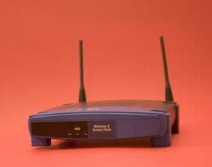 Лицензию на домашний роутер получать не надо