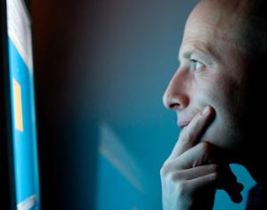 Шпионский девайс установит слежку за компьютером