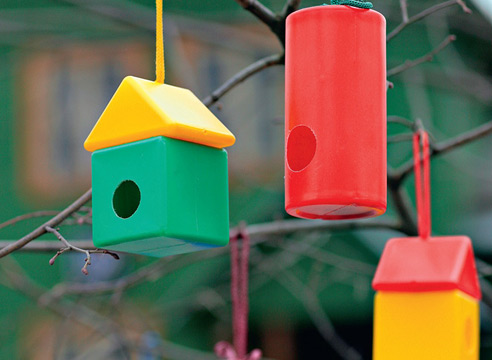 кормушки для птиц, кормушка для птиц из пластикового кубика