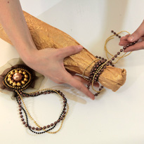 Упаковываем  бутылку шампанского к Новому Году