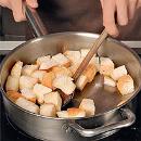 Салат Цезарь из курицы. Шаг №3