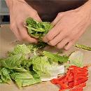 Салат Цезарь из курицы. Шаг №4