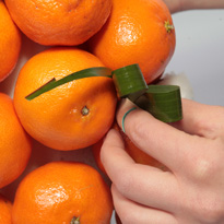 Новогоднее дерево из мандаринов в валенке. Шаг 6