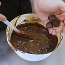 Шоколадный шар с сюрпризом. Шаг №3