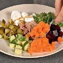 Салат из консервированного тунца. Шаг №3