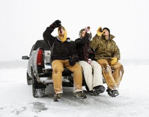 В Скандинавии придумали варежки для любителей выпивать на улице