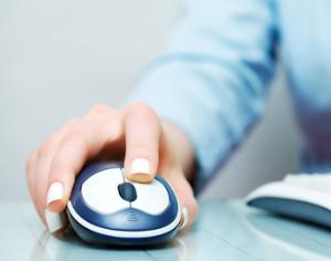 Долгими зимними вечерами вас согреет мышь