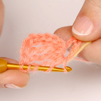 Шарф-бусы. Цветочная гирлянда на шею, вязаная крючком. Шаг 3