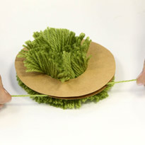 Как сделать помпон. Шаг 4 Как сделать помпон. Шаг 4