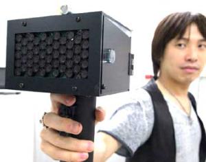 Японцы изобрели гаджет против болтунов