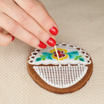 Рецепт глазури: техника кружевного ажурного декора. Шаг 6