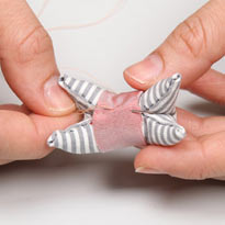 Игрушка-талисман Сарубобо. Шаг 10