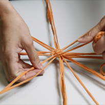 Плетение кашпо на обруче (хулахупе). Шаг 2